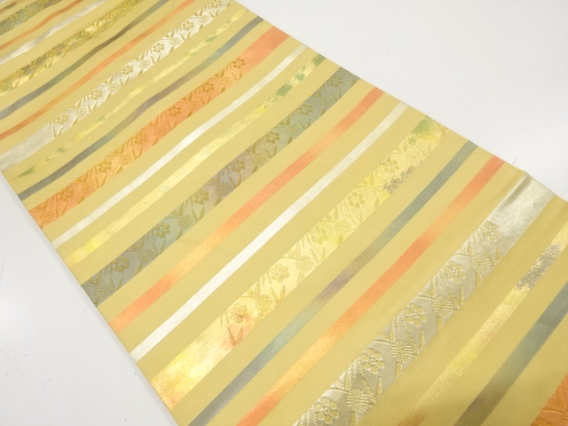 横段に笹蔓模様織り出し　名古屋帯